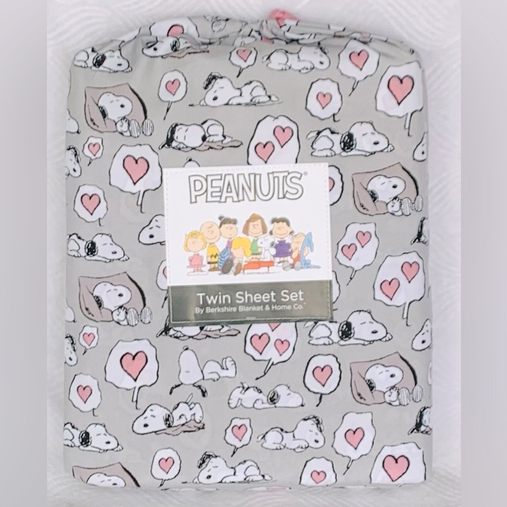 Peanuts Snoopy Valentine Sleepy Pink Hearts Sheet Set - Twin